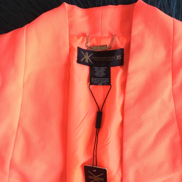 NWT Bright Peach Kardashian Kollection Blazer XS - Picture 4 of 4